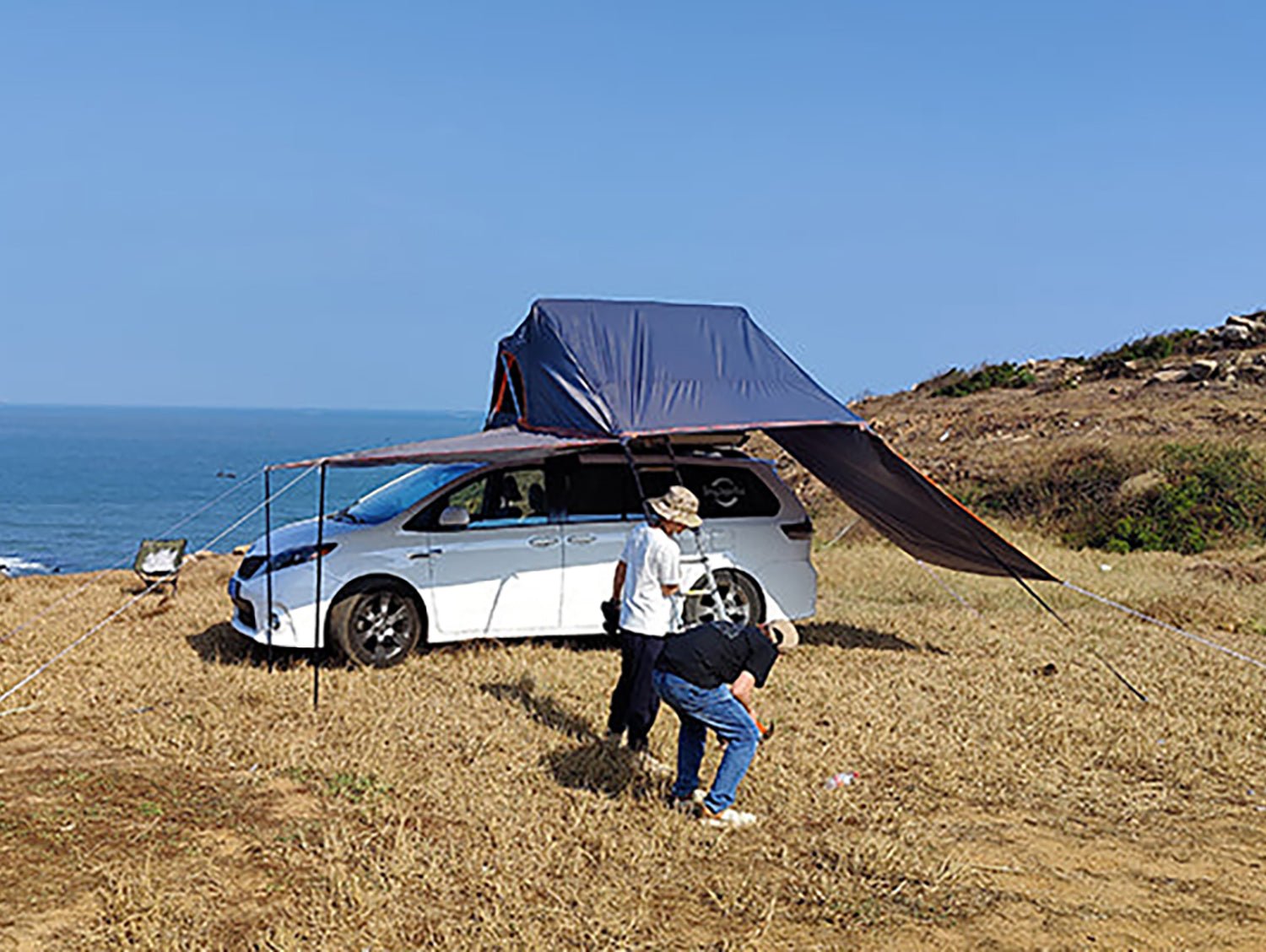2 People Aluminum Soft Shell Roof Top Tent  MOT-T1000 R