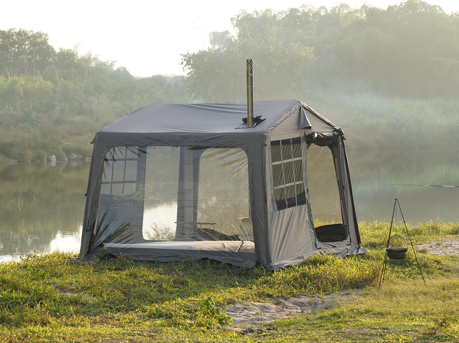 7 M ² New Design inflatable tent MOT-Q500