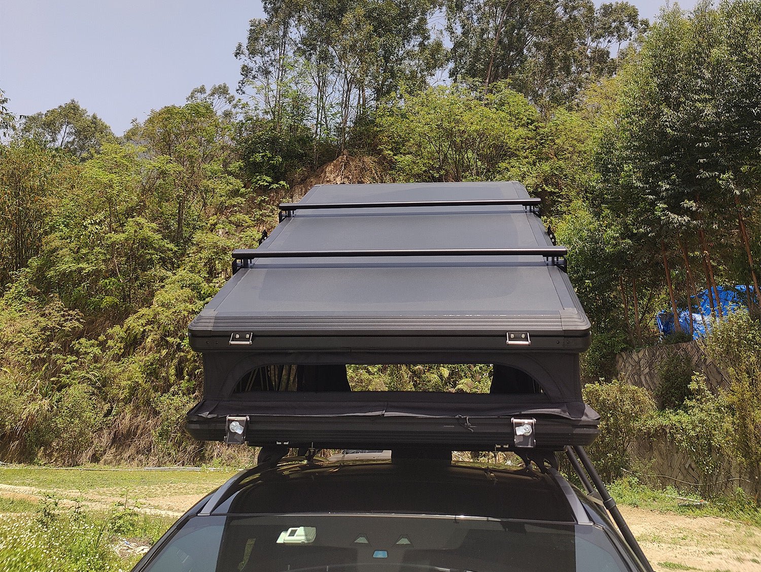 Triangle  Aluminum Hard shell Car  Roof Top Tent   MOT-LK910